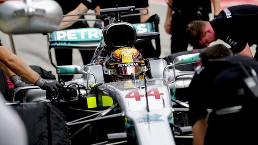 F1 Malesia, Hamilton: «Noi bravi, peccato per Vettel»