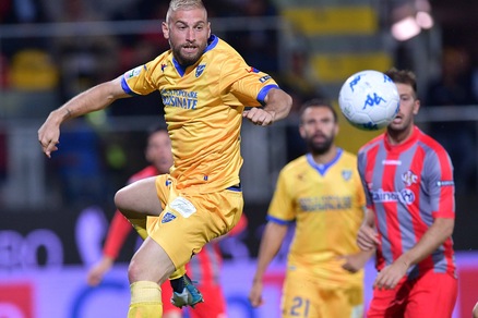 Serie B Frosinone-Cremonese 0-0, reti inviolate nel posticipo