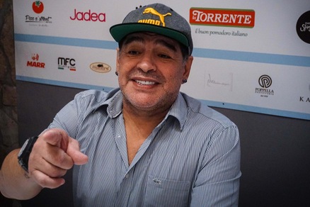 Il manager di Maradona: «Diego non ha denunciato le figlie»
