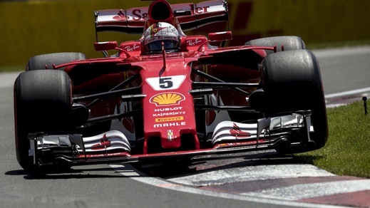 F1, Giappone: Vettel-Hamilton, sfida sul filo per la pole