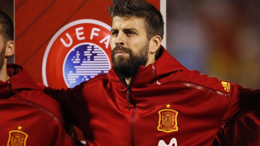 Spagna-Albania, fischi per Piqué ma anche qualche applauso durante la sostituzione