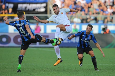 Olanda, Strootman convocato per le amichevoli. Fuori De Vrij