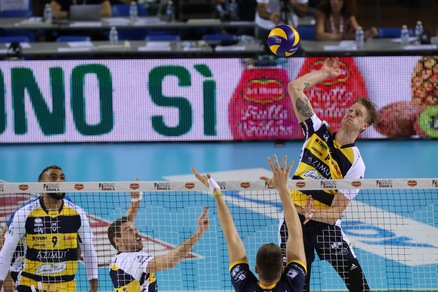 Volley: Supercoppa, Modena sul terzo gradino del podio