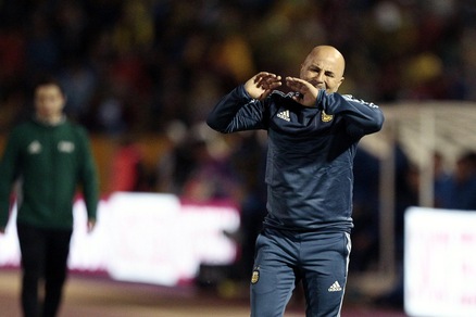 Sampaoli: «A Vidal piace bere, dovrebbe andare da uno specialista»