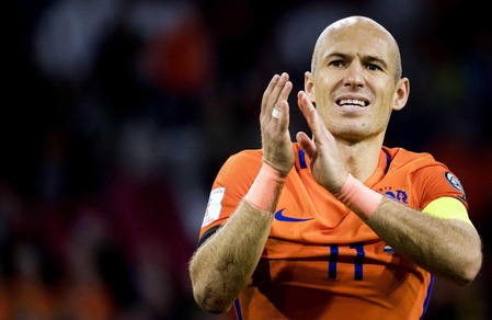 Olanda, Robben dice addio: «L'uomo di cristallo è durato a lungo»