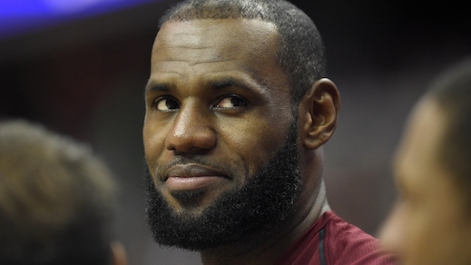 NBA, James di nuovo ko: salta il match d'esordio contro i Celtics?