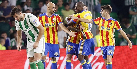 Liga: Zaza-Kondogbia gol, il Valencia ne fa sei al Betis ed è secondo
