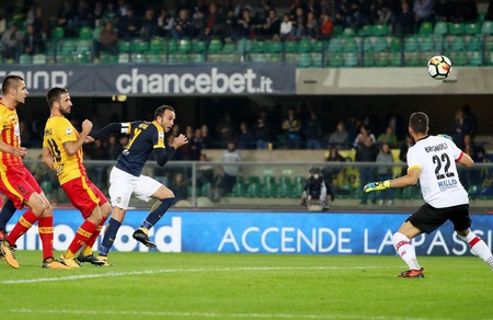 Verona-Benevento 1-0: Romulo inguaia Baroni, 'Bentegodi' in festa