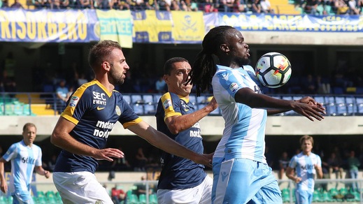 Serie A Verona, per Heurtaux versamento alla caviglia