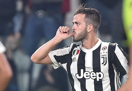 Juventus, Pjanic: «Napoli-Inter? Pensiamo a noi»