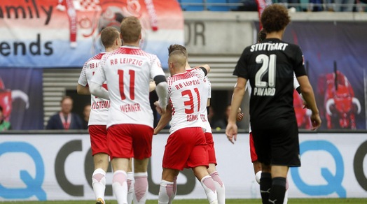 Bundesliga, Dortmund rallenta a Francoforte: 2-2. Il Lipsia sogna: è secondo