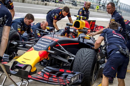 F1 Usa, penalità per Verstappen: partirà da -15