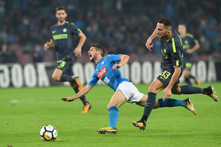 Top & Flop Napoli: Albiol sempre presente, Mertens avvolto nella nebbia