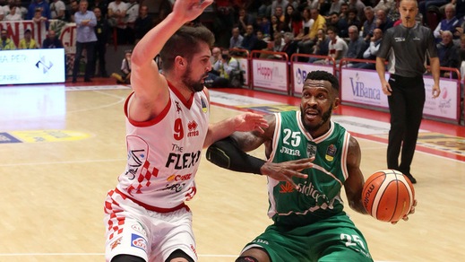 Basket Serie A, Rich show: Avellino sbanca Pistoia