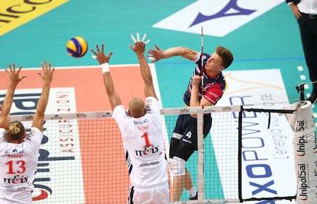 Volley: Superlega, Perugia, Modena e Trento corsare, Milano vince il derby