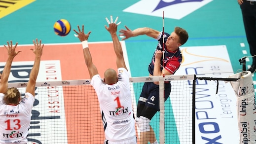 Volley: Superlega, Perugia, Modena e Trento corsare, Milano vince il derby
