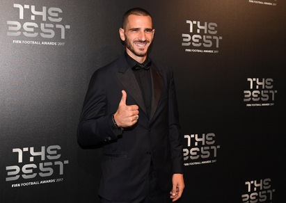 Milan-Juventus, Bonucci allo stadio con gli amici