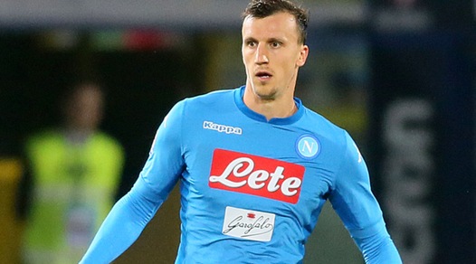 Napoli, dalla Romania: «Problema serio alla spalla per Chiriches»