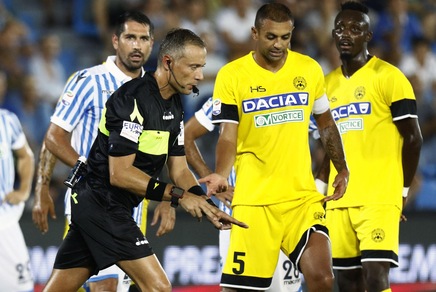 Serie A, Milan-Juventus a Valeri. Fabbri per Roma-Bologna. Napoli, arbitra Pairetto