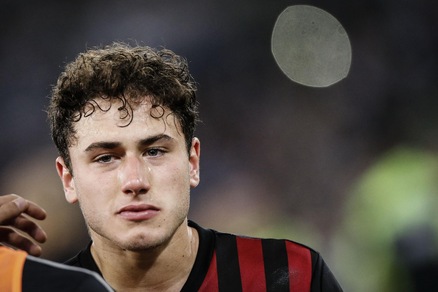 Serie A Milan, esami ok per Calabria: il terzino è già a Milanello