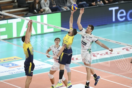 Volley: Superlega, Trento si riscatta in casa superando Castellana Grotte
