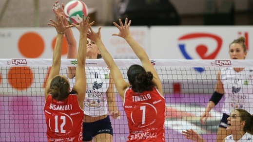 Volley: A2 Femminile, per Mondovì derby e sorpasso