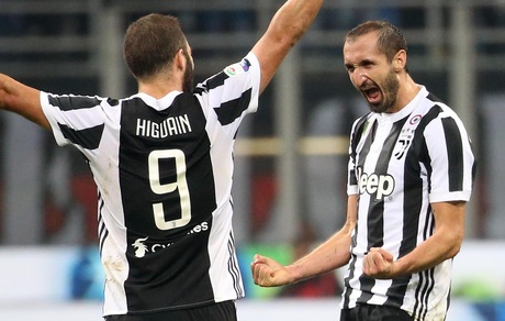 Top & flop Milan-Juve: Biglia irriconoscibile, super Higuain