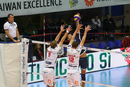 Volley: Superlega, Latina che impresa ! battuta 3-0 la Lube