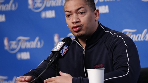 NBA, Lue scuote i Cavs: "Contro i Knicks sconfitta inaccettabile"