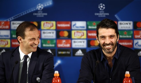 Buffon: «Lo Sporting Lisbona è forte, ha messo in difficoltà il Barcellona»