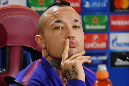 Roma: Nainggolan, visita agli amici del Chelsea all'hotel Hilton