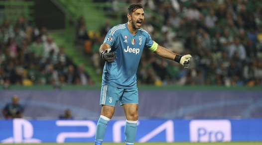 Juventus, Buffon: «Tanto orgoglio per questi 120 anni»