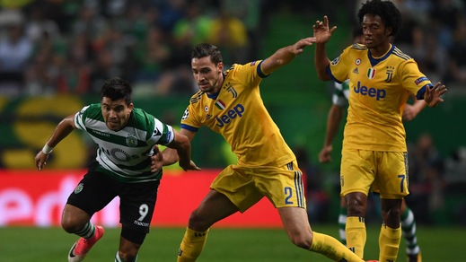 Juventus, De Sciglio: «A Lisbona abbiamo rischiato la qualificazione»