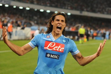 L'agente di Cavani: «Ha sempre in mente di tornare al Napoli»