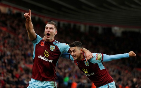 Premier League, sorpresa Burnley. Benitez ko con il Bournemouth, poker Liverpool