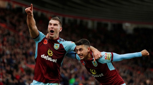 Premier League, sorpresa Burnley. Benitez ko con il Bournemouth, poker Liverpool