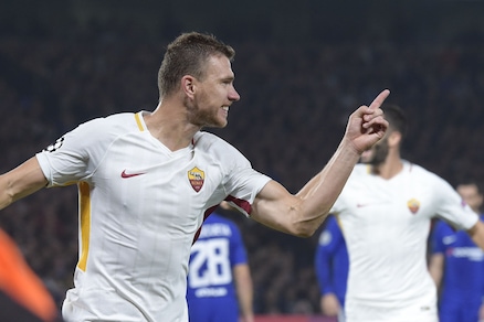 Calciomercato, tante offerte per Dzeko: lui vuole solo la Roma