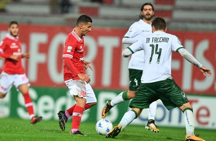 Serie B Perugia-Avellino 1-1. Cerri replica ad Ardemagni