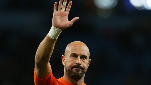 Napoli, il padre di Reina: «Infortunio sarà valutato dalla Spagna»