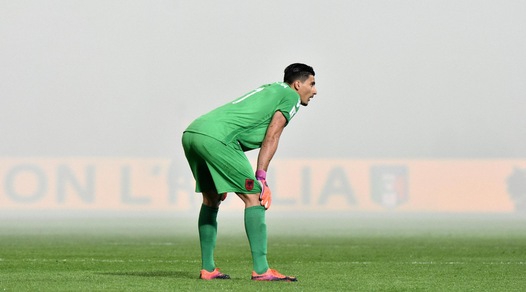 Lazio, Strakosha lascia il ritiro dell'Albania: problema all'adduttore