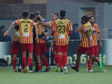 Serie C, Siracusa-Lecce 1-3: Liverani allunga