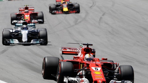 F1, Gp Brasile: trionfo Vettel, sul podio anche Raikkonen