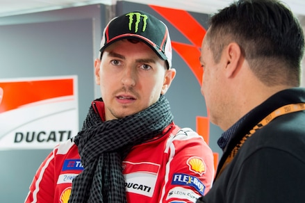 MotoGp Valencia, Lorenzo: «Non ho ostacolato Dovizioso»