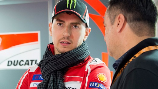 MotoGp Valencia, Lorenzo: «Non ho ostacolato Dovizioso»