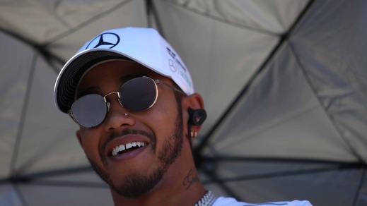 F1, Hamilton: «Troppo pochi 3 motori per 21 Gp»
