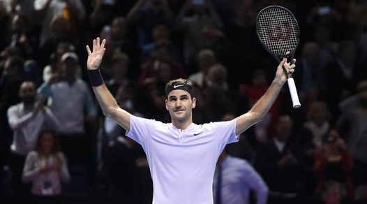 Atp Finals, Federer batte il tedesco Zverev e vola in semifinale