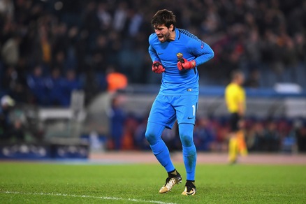 Roma, Alisson: «Vincere il derby è troppo importante»