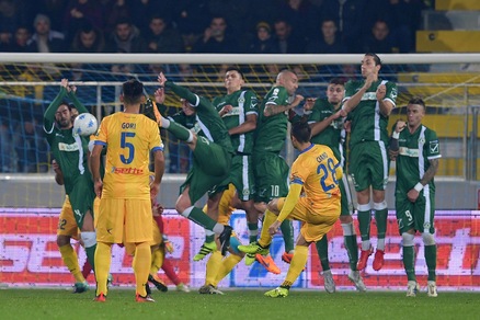 Serie B Frosinone-Avellino 1-1: Ciofani replica a Castaldo