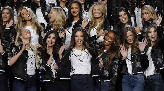 Modelle di lingerie riunite: quanti "angeli" in Cina!