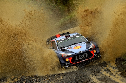 Rally, a Neuville la tappa australiana